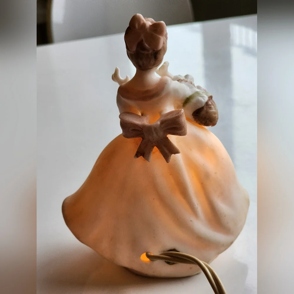 Vtg Lenwile Ardalt Japan Porcelain Girl w/ Basket of Roses Night Light Figurine